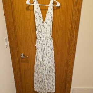 Universal Thread White and Green Backless Dress